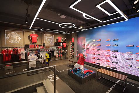 adidas stores in india.